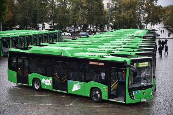 Глава Свердловской области утвердил планы обновления общественного транспорта в муниципалитетах до 2030 года