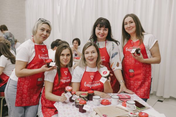 В Каменске-Уральском участники акции «Мировое варенье» собрали 700 тысяч рублей