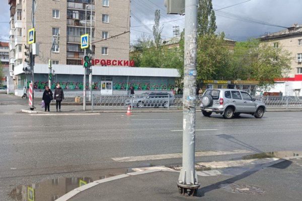 В Екатеринбурге пенсионер на «Ниве» сбил пешехода