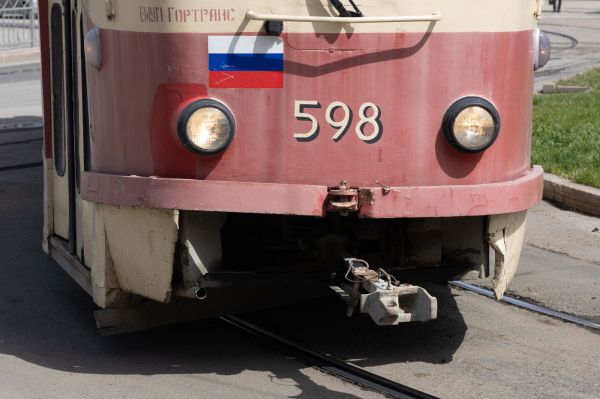 В Екатеринбурге из-за аварии с фурой встали трамваи