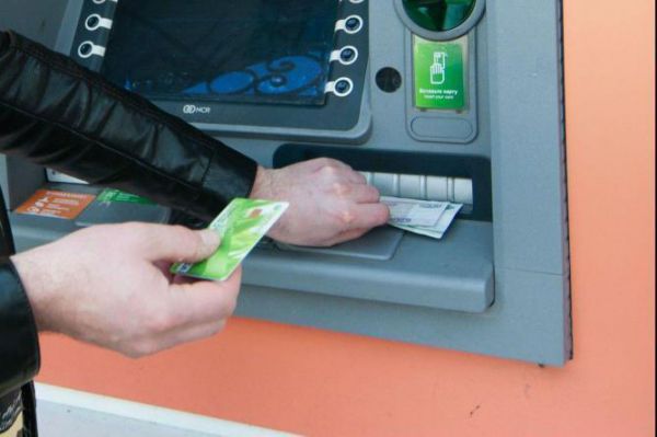 Эксперты рассказали о сезонных схемах мошенничества нынешней осенью