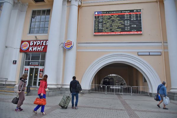 На ноябрьские праздники из Екатеринбурга в Москву запускают дополнительный поезд