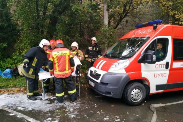 В Екатеринбурге неизвестные подожгли поликлинику