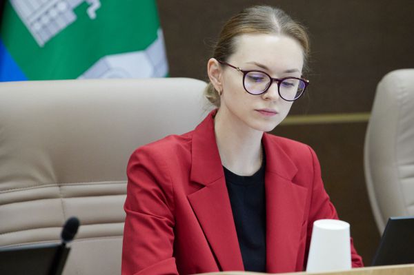 Спикеру гордумы Екатеринбурга Анне Гурарий нашли замену